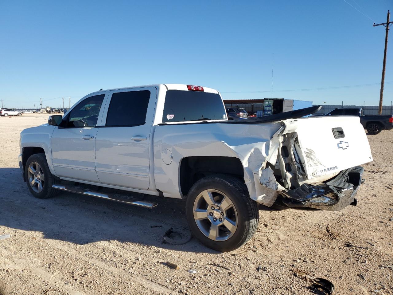 Image 2 of 2016 CHEVROLET SILVERADO C1500 LT 2016 with VIN 3GCPCREC4GG383623