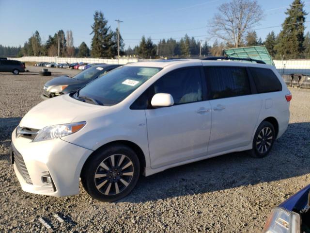 2018 TOYOTA SIENNA XLE 2018 image
