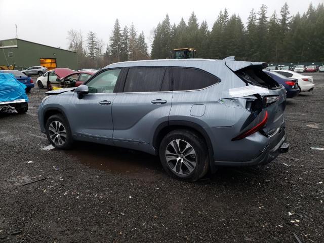 Image 2 of 2022 TOYOTA HIGHLANDER XLE 2022 with VIN 5TDHZRBH2NS165097