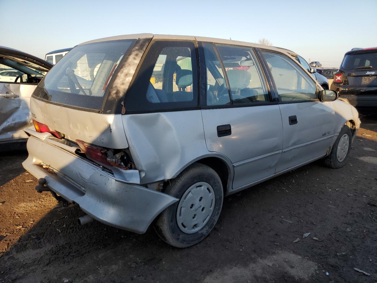 Image 3 of 1991 GEO METRO BASE 1991 with VIN 2C1MR6460M6715072