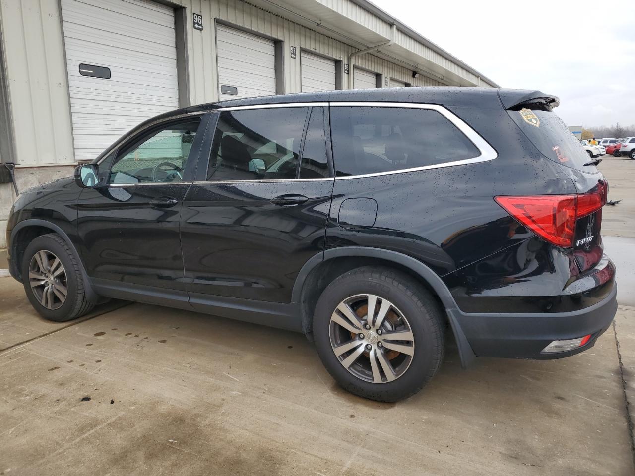 Obraz 2 z 2017 HONDA PILOT EXL 2017 z VIN 5FNYF5H50HB040820