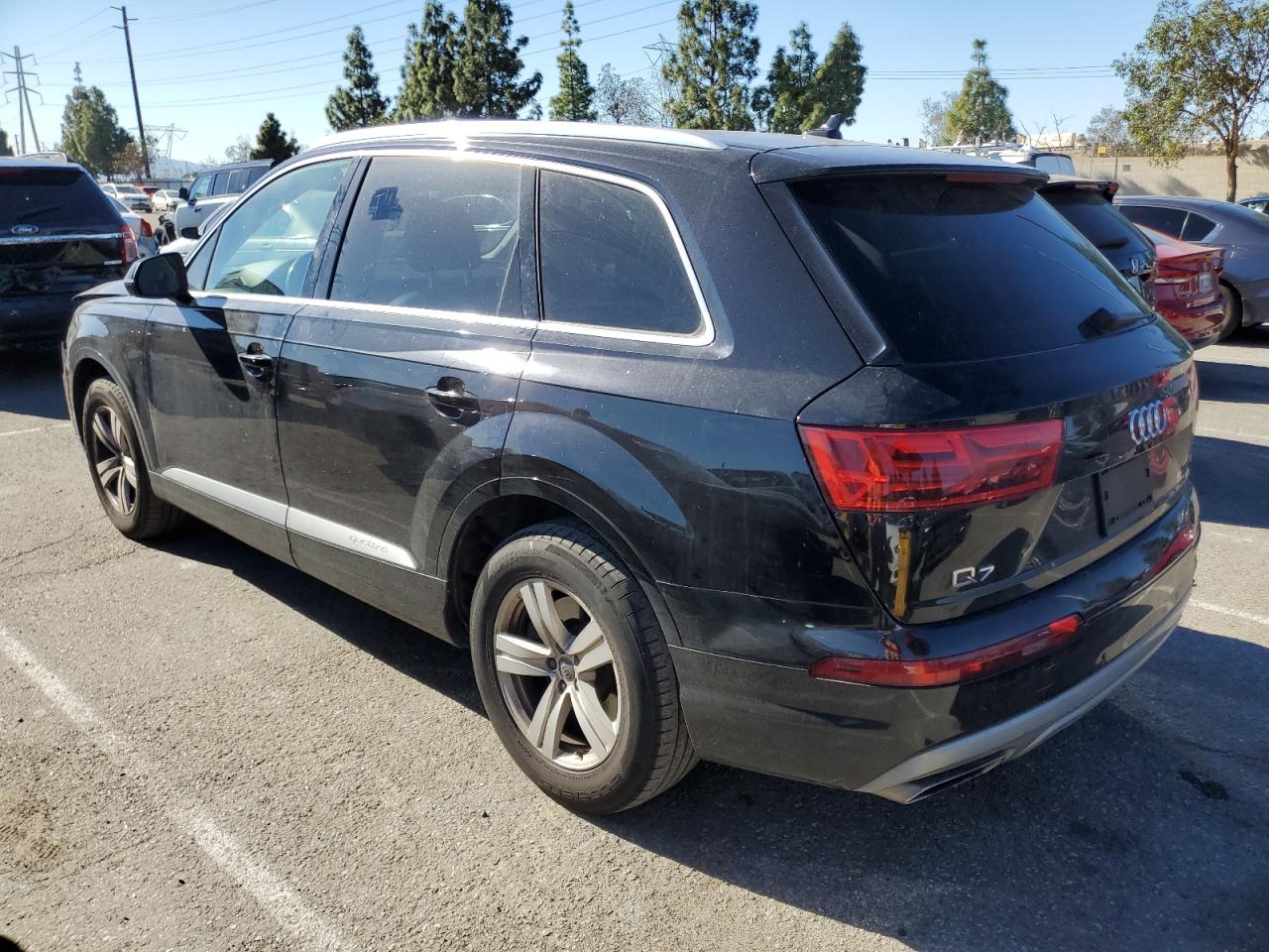 Image 2 of 2018 AUDI Q7 PREMIUM PLUS 2018 with VIN WA1LHAF74JD004265