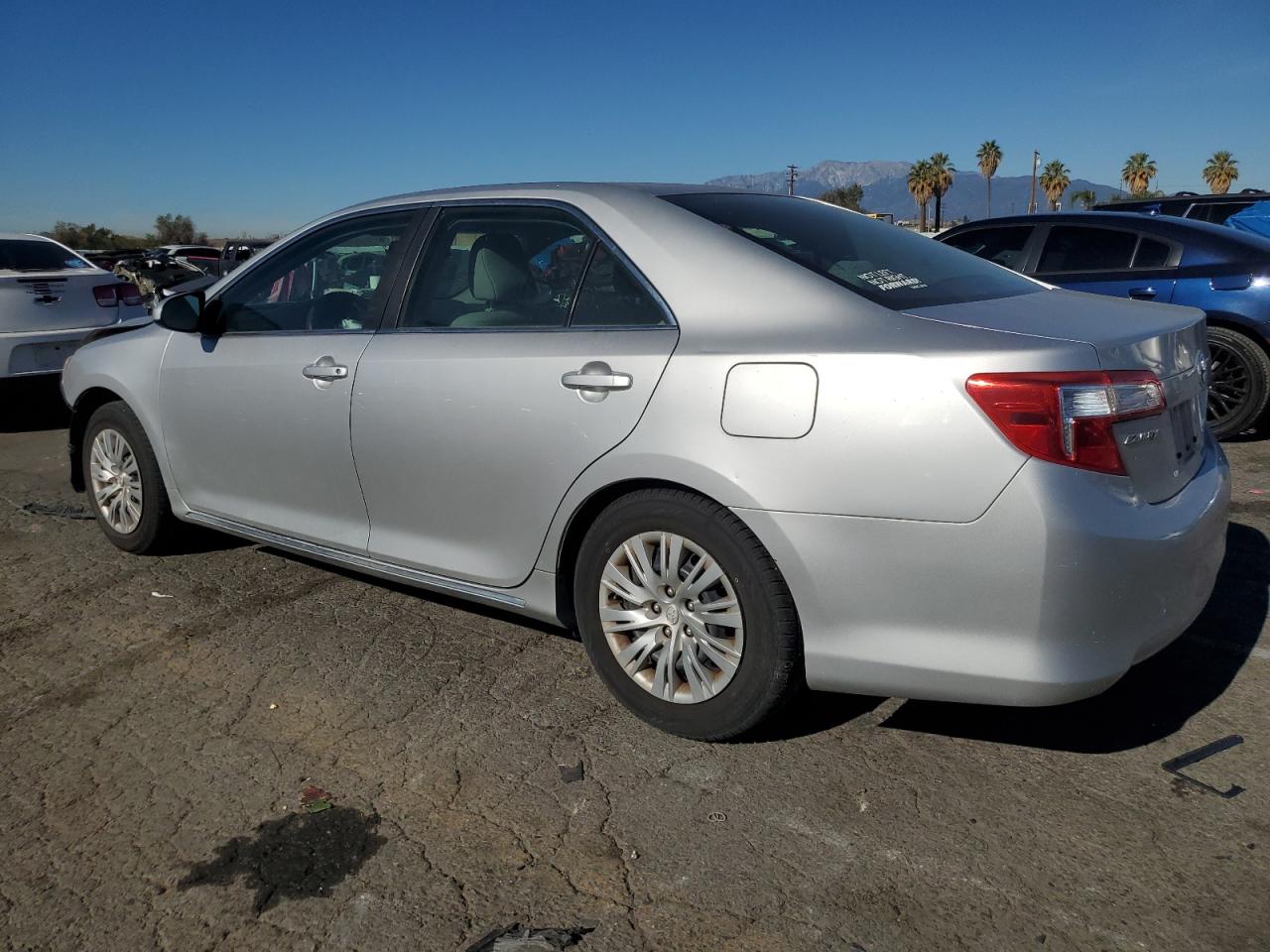 Obraz 2 z 2012 TOYOTA CAMRY BASE 2012 z VIN 4T1BF1FK4CU176418