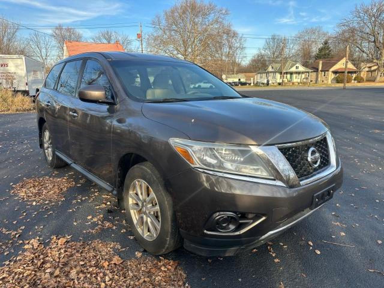 Obraz 1 z 2015 NISSAN PATHFINDER S 2015 z VIN 5N1AR2MN3FC626561