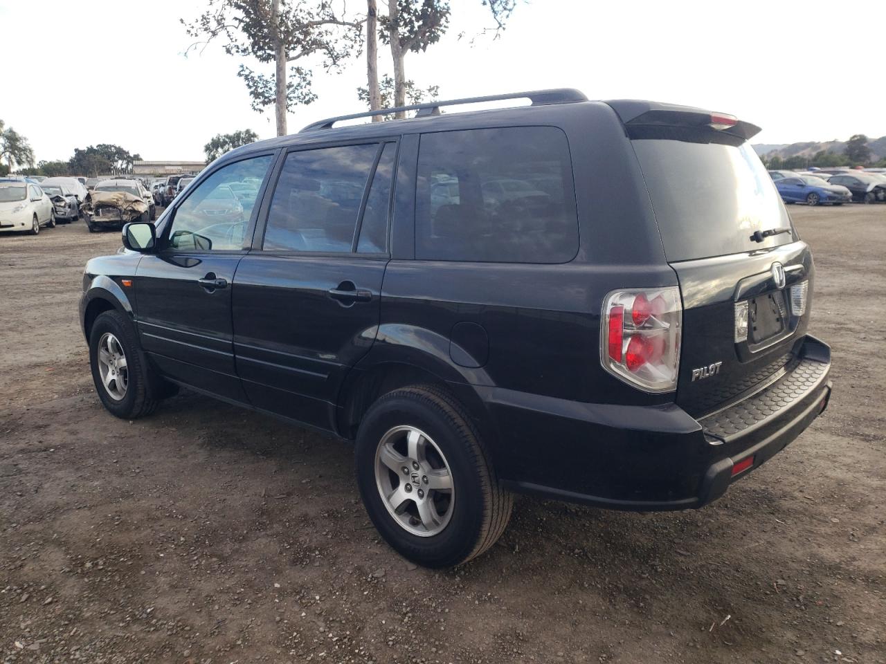 Изображение 2 2006 HONDA PILOT EX 2006 с VIN 5FNYF28596B027480