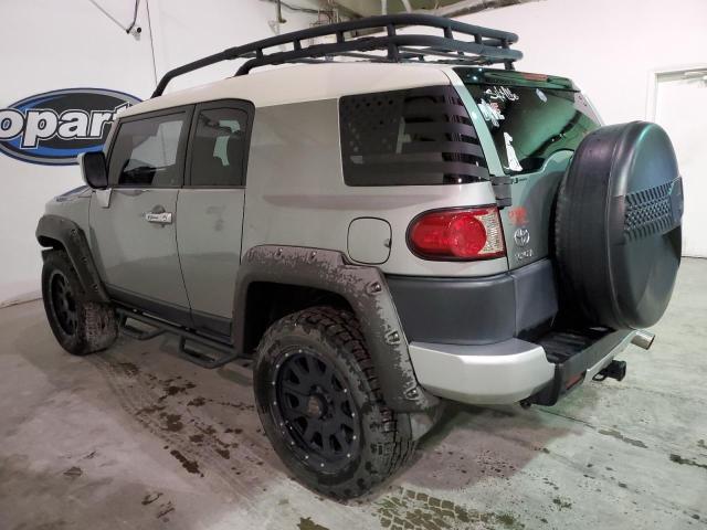 Изображение 2 2010 TOYOTA FJ CRUISER  2010 с VIN JTEZU4BF0AK009609