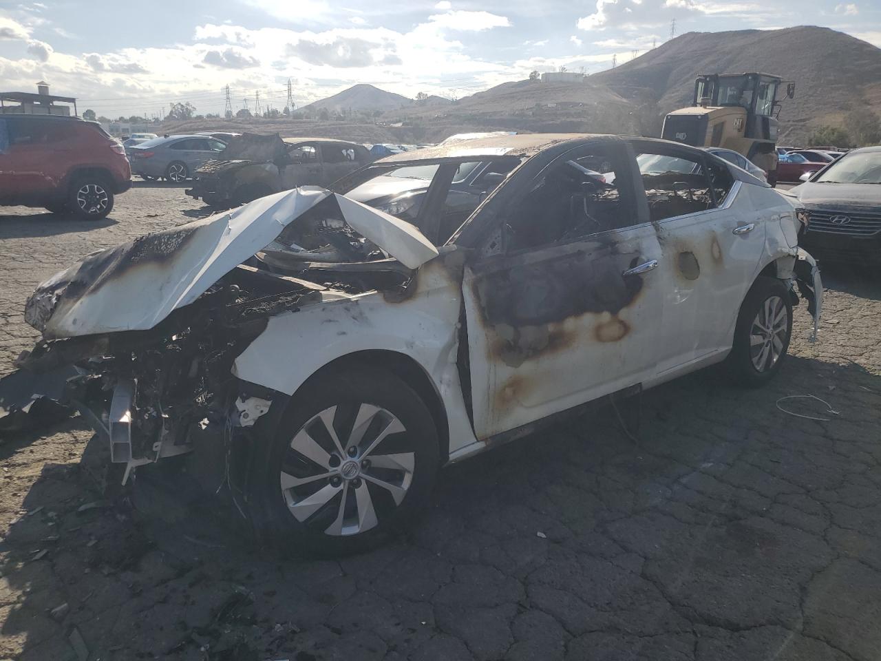 Image 1 of 2019 NISSAN ALTIMA S 2019 with VIN 1N4BL4BV2KN325048