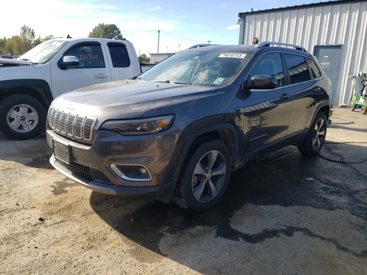 Image 1 of 2019 JEEP CHEROKEE LIMITED 2019 with VIN 1C4PJMDX7KD155604