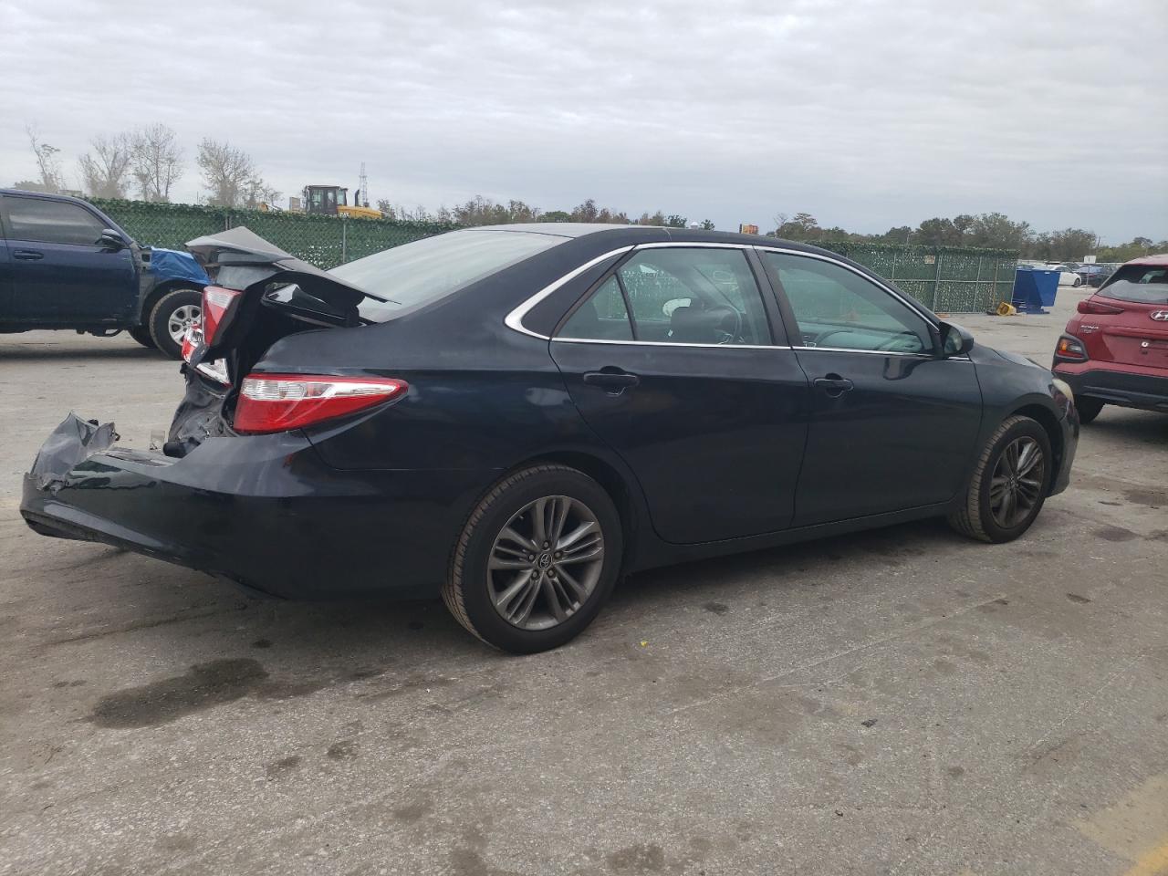 Image 3 of 2016 TOYOTA CAMRY LE 2016 with VIN 4T1BF1FK0GU554532