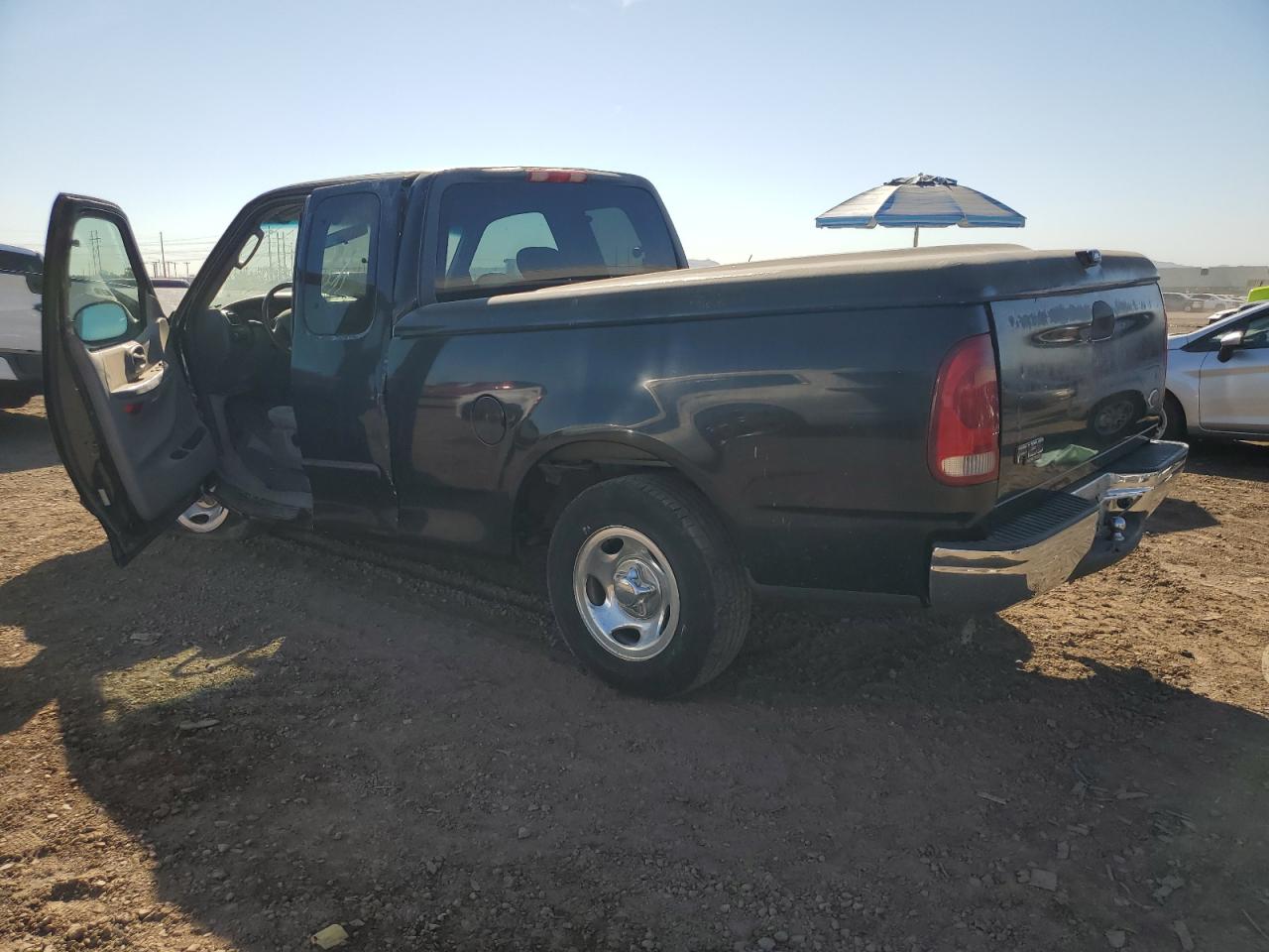 Obraz 2 z 2004 FORD F-150 HERITAGE CLASSIC 2004 z VIN 2FTRX17294CA08905