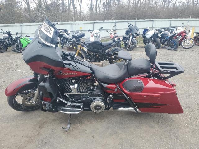 Obraz 3 z 2017 HARLEY-DAVIDSON FLHXSE CVO STREET GLIDE 2017 z VIN 1HD1PXF16HB952217