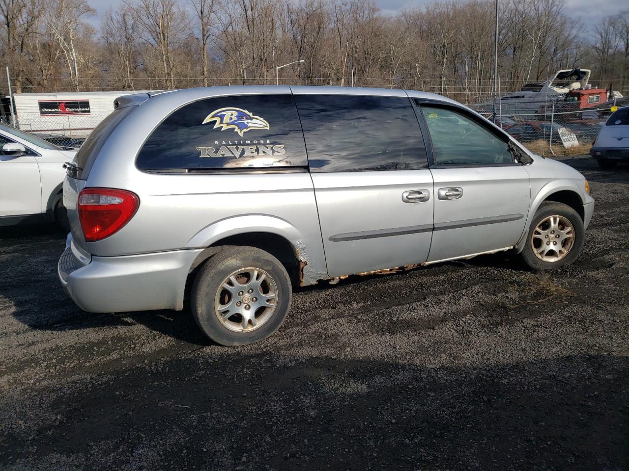 Image 3 of 2003 DODGE GRAND CARAVAN SPORT 2003 with VIN 2D4GP44323R232201