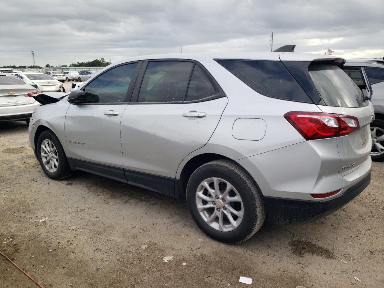 Изображение 2 2021 CHEVROLET EQUINOX  2021 с VIN 3GNAXFEVXMS146371
