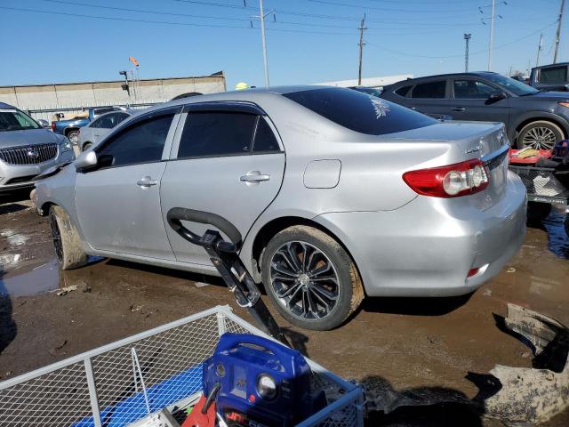 Obraz 2 z 2012 TOYOTA COROLLA BASE 2012 z VIN 2T1BU4EE8CC885910