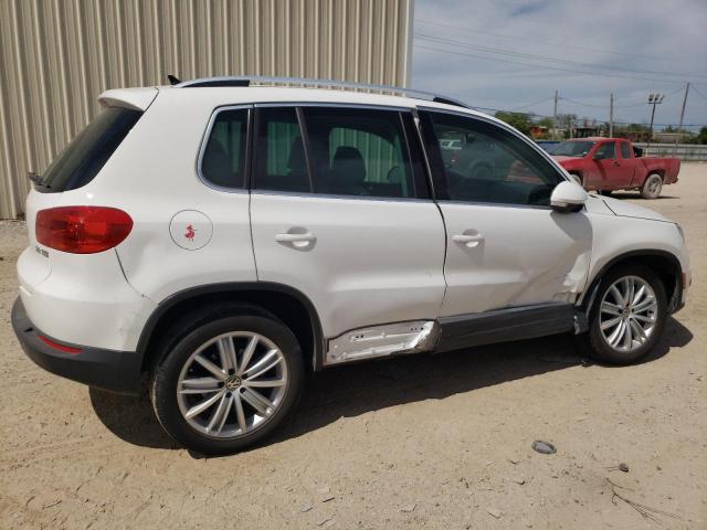 Image 3 of 2012 VOLKSWAGEN TIGUAN S 2012 with VIN WVGAV7AX5CW526647