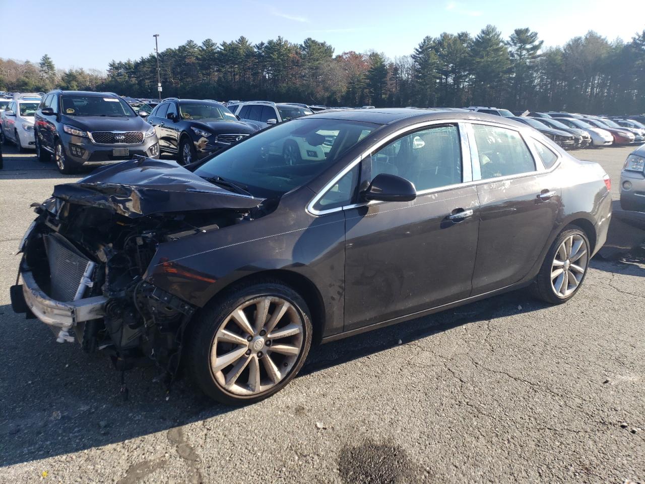 Изображение 2013 BUICK VERANO  2013