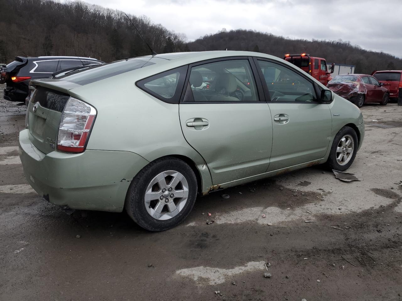 Image 3 of 2008 TOYOTA PRIUS  2008 with VIN JTDKB20U287780958