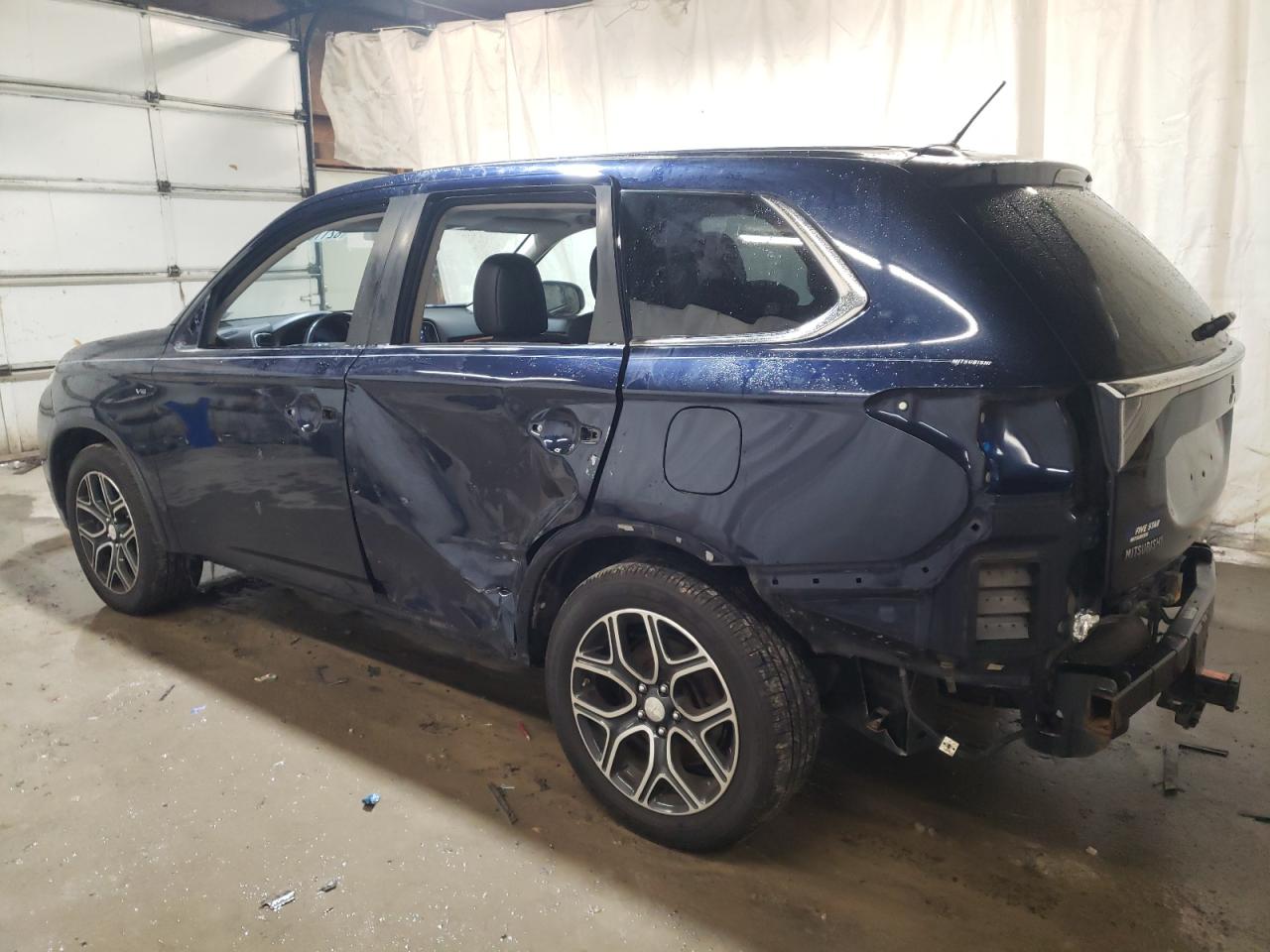 Изображение 2 2015 MITSUBISHI OUTLANDER GT 2015 с VIN JA4JZ4AX1FZ011133