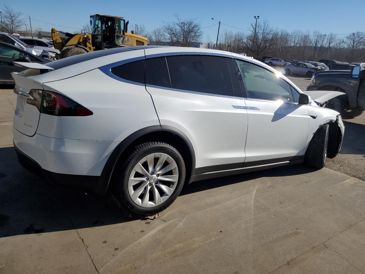 Изображение 3 2019 TESLA MODEL X  2019 с VIN 5YJXCDE27KF180699