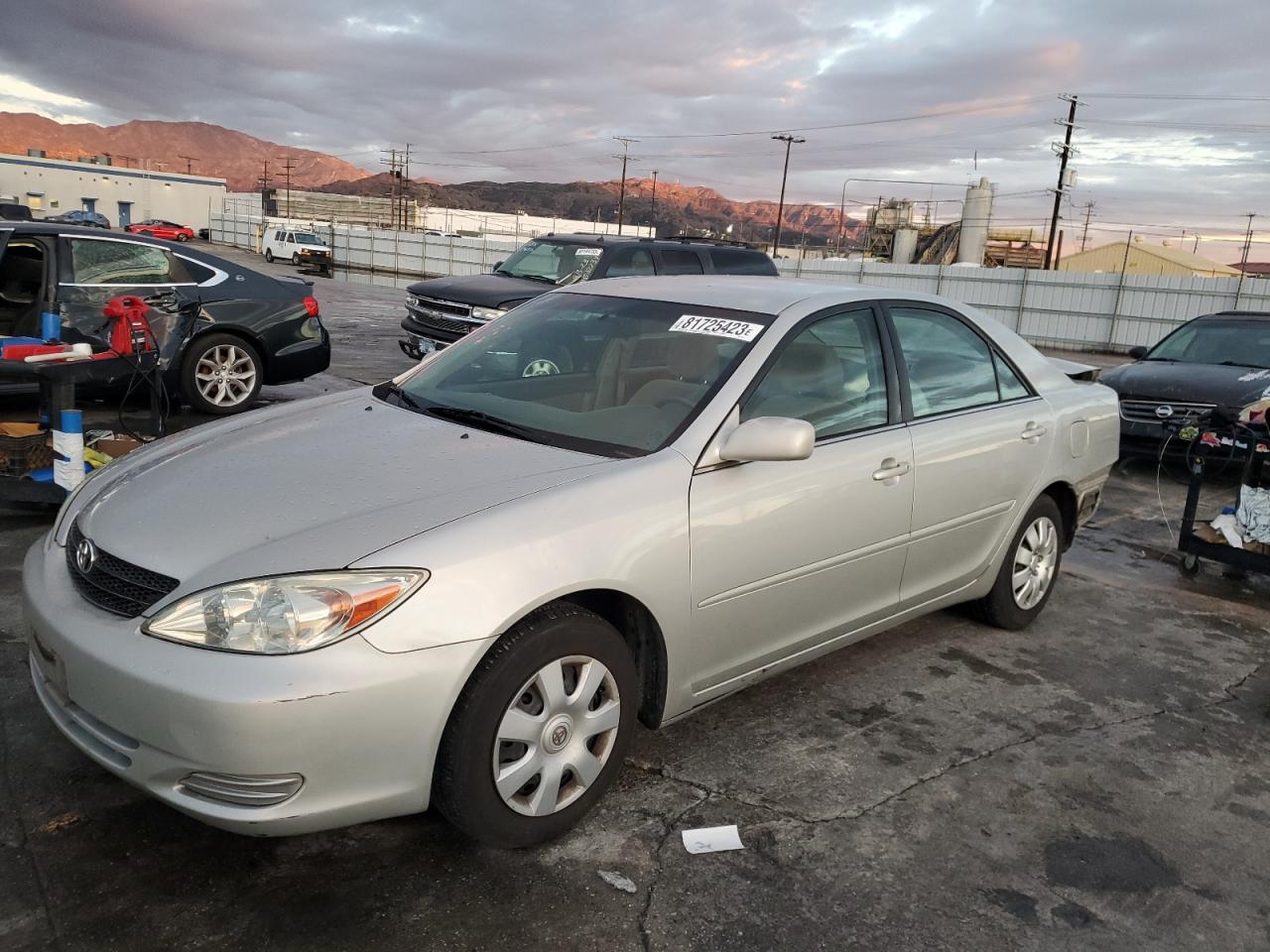 Obraz 1 z 2002 TOYOTA CAMRY LE 2002 z VIN 4T1BE32K32U624781