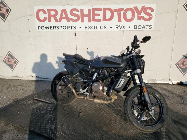 Image 1 of 2019 HUSQVARNA SVARTPILEN 701  2019 with VIN VBKUBV408KM757354