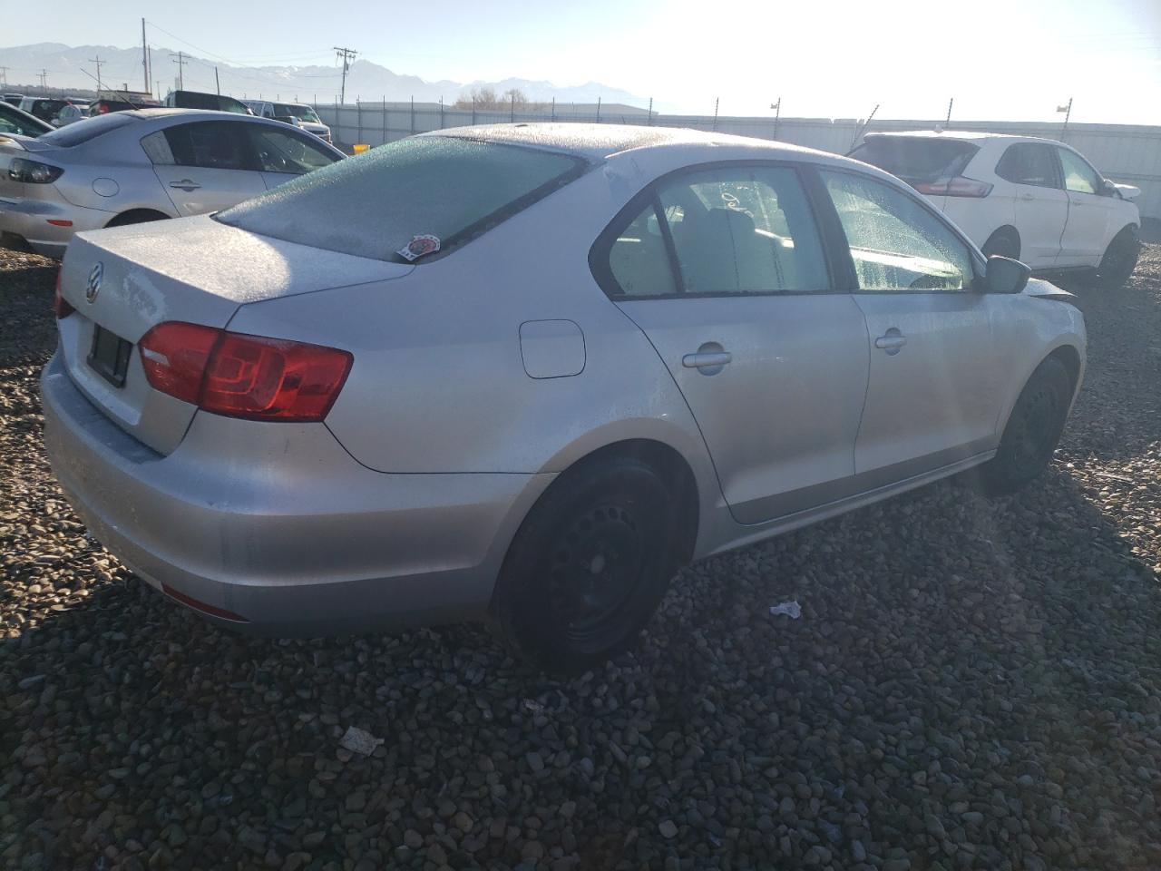 Image 3 of 2014 VOLKSWAGEN JETTA BASE 2014 with VIN 3VW2K7AJ7EM353422
