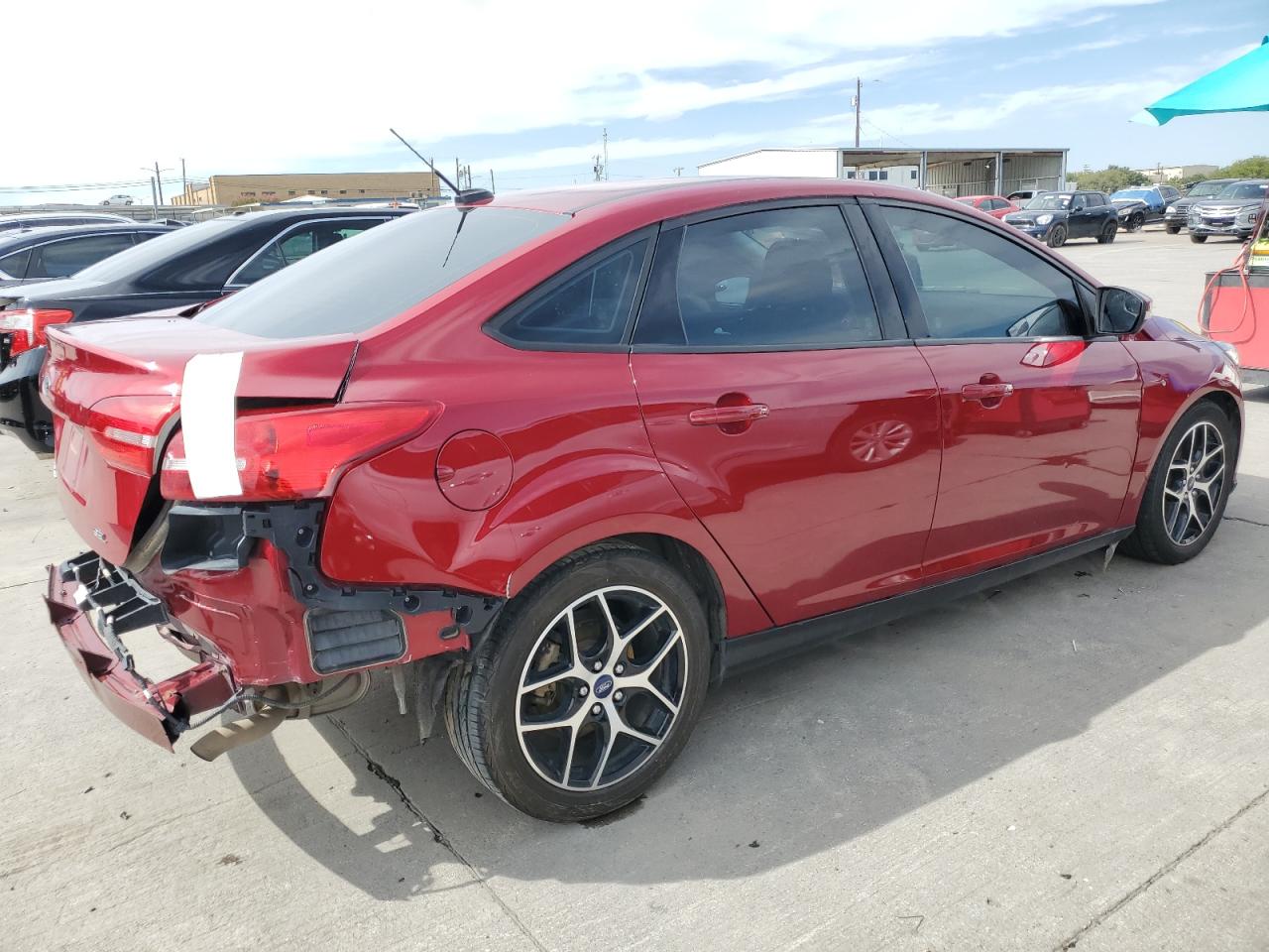 Image 3 of 2017 FORD FOCUS SEL 2017 with VIN 1FADP3H25HL257868