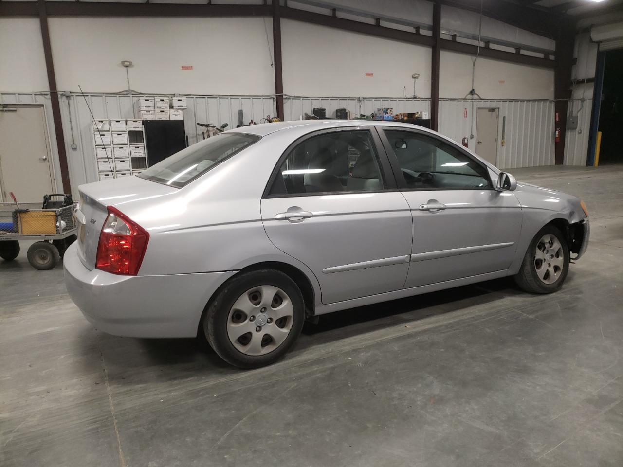 Image 3 of 2005 KIA SPECTRA LX 2005 with VIN KNAFE122655102569