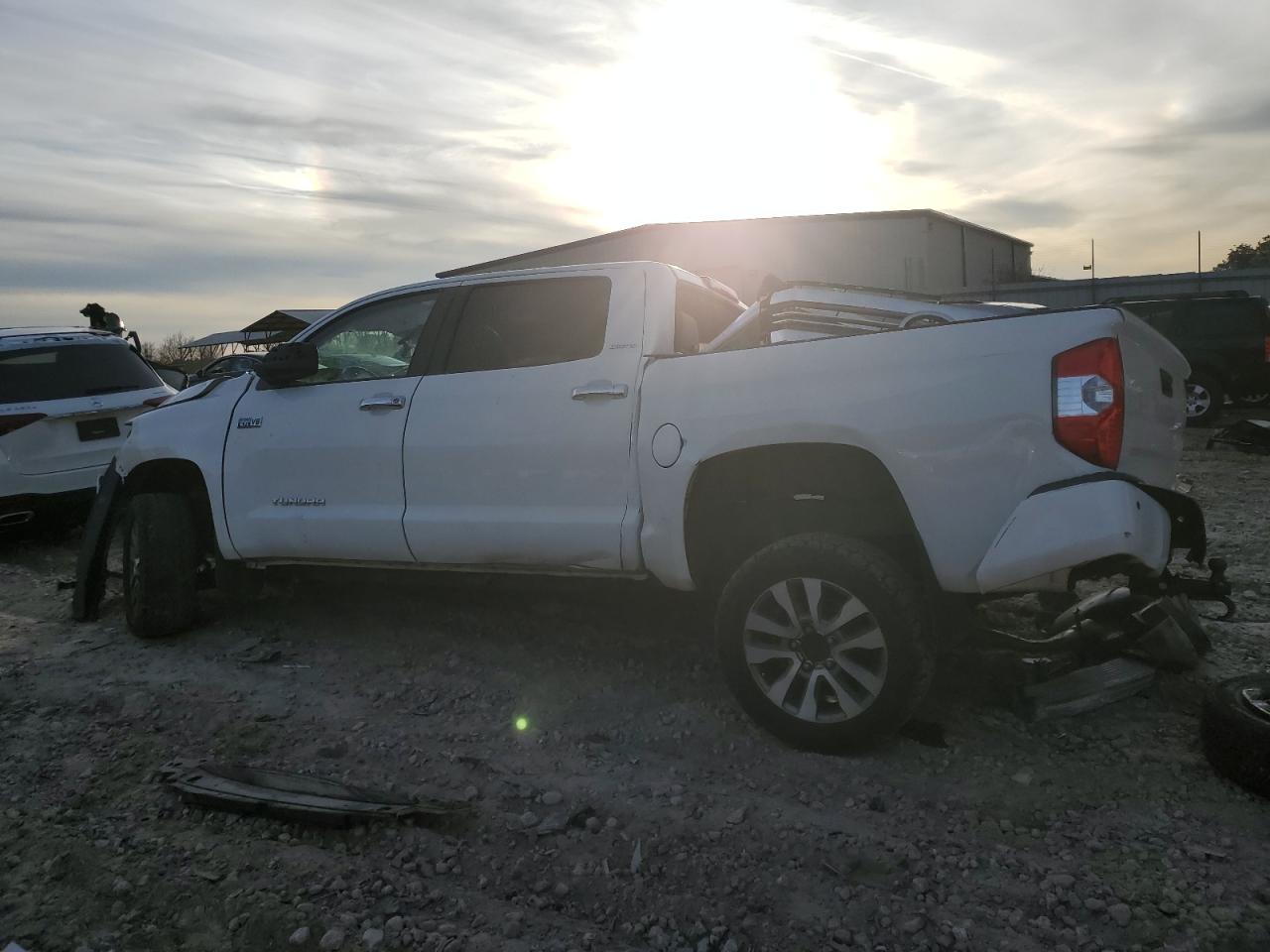 Image 2 of 2017 TOYOTA TUNDRA CREWMAX LIMITED 2017 with VIN 5TFFW5F12HX214142