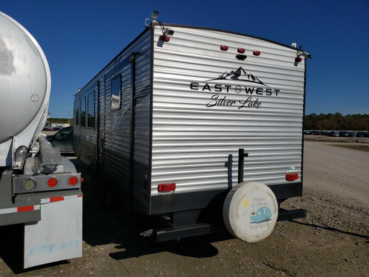 Image 3 of 2021 WILDWOOD EAST WEST 2021 with VIN 5ZT2SKWB4M9005564