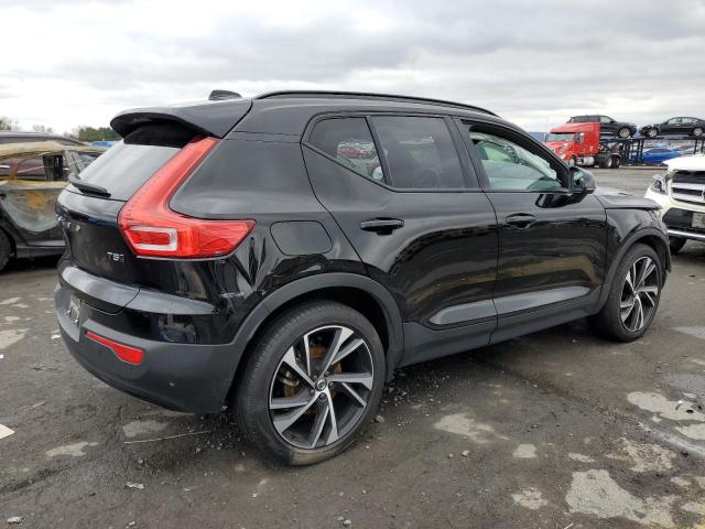 Image 3 of 2021 VOLVO XC40 T5 R-DESIGN 2021 with VIN YV4162UM6M2492911