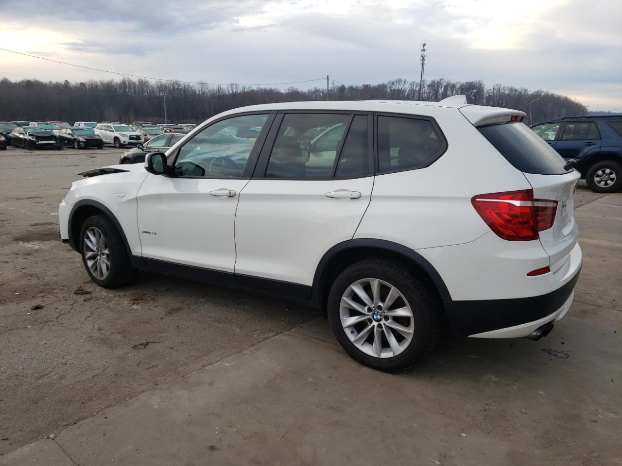 Изображение 2 2013 BMW X3 XDRIVE28I 2013 с VIN 5UXWX9C56D0A14512
