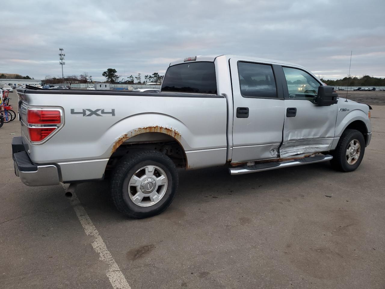 Изображение 3 2010 FORD F150 SUPERCREW 2010 с VIN 1FTFW1EV6AFA80907