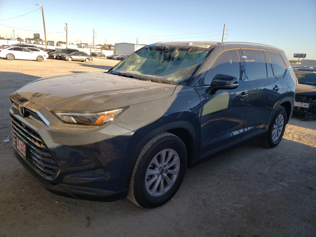 2024 TOYOTA GRAND HIGHLANDER XLE 2024 image