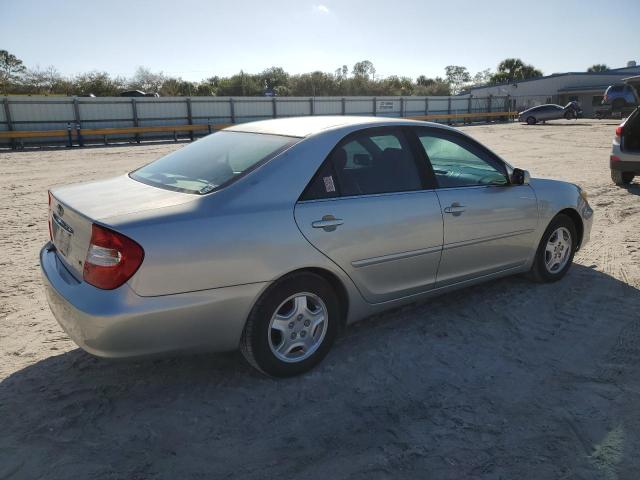 Image 3 of 2002 TOYOTA CAMRY LE 2002 with VIN 4T1BF32K02U532847