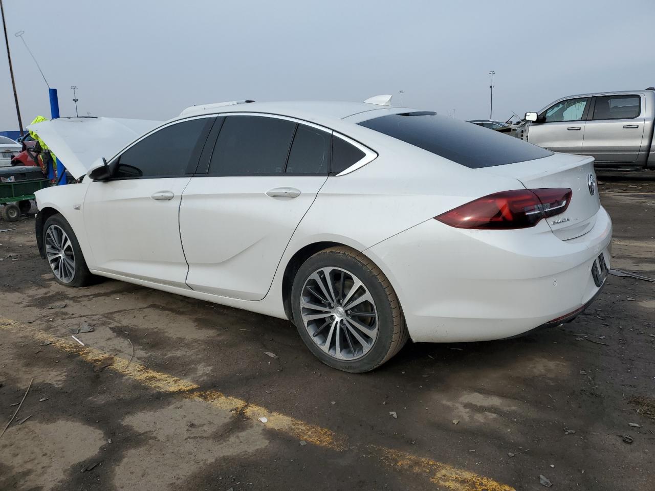 Obraz 2 z 2018 BUICK REGAL ESSENCE 2018 z VIN W04GP6SX7J1130192
