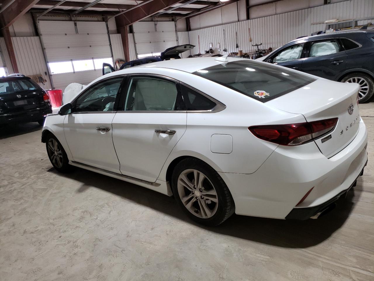 Изображение 2 2018 HYUNDAI SONATA SPORT 2018 с VIN 5NPE34AFXJH720451