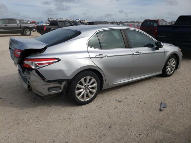 Obraz 3 z 2018 TOYOTA CAMRY L 2018 z VIN 4T1B11HK3JU024431