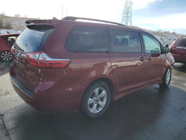 Obraz 3 z 2018 TOYOTA SIENNA LE 2018 z VIN 5TDKZ3DC0JS905874