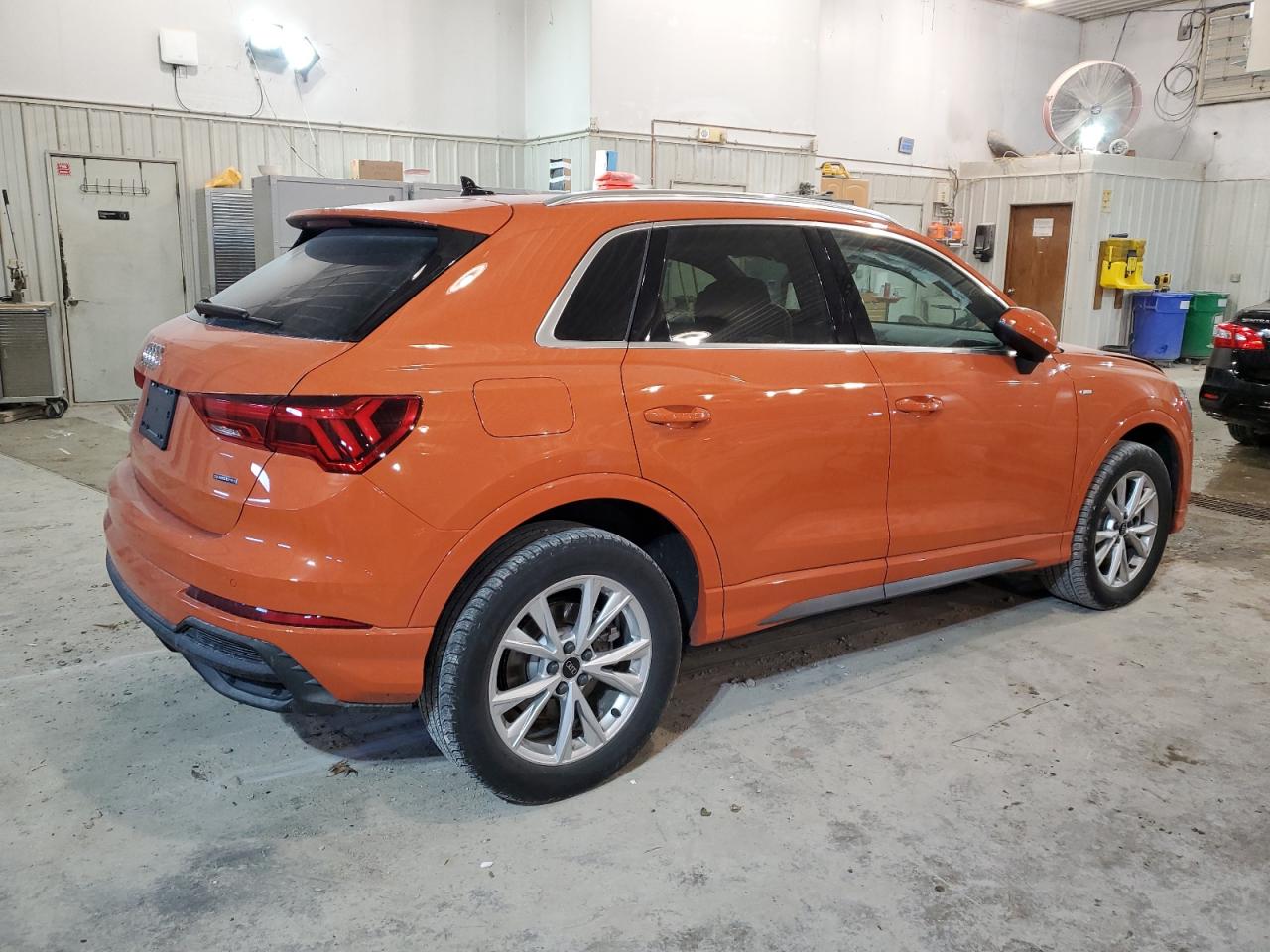 Obraz 3 z 2023 AUDI Q3 PREMIUM S LINE 45 2023 z VIN WA1DECF3XP1115872