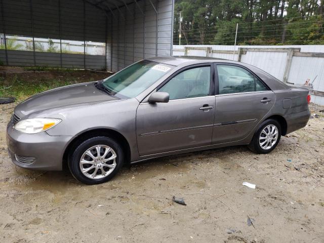2004 TOYOTA CAMRY LE 2004 image