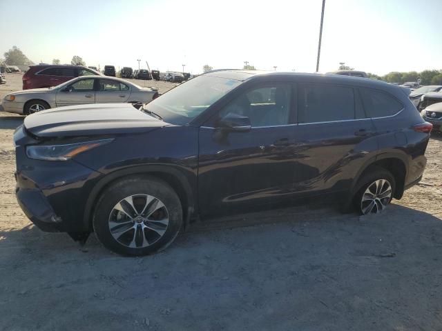 Изображение 2021 TOYOTA HIGHLANDER XLE 2021