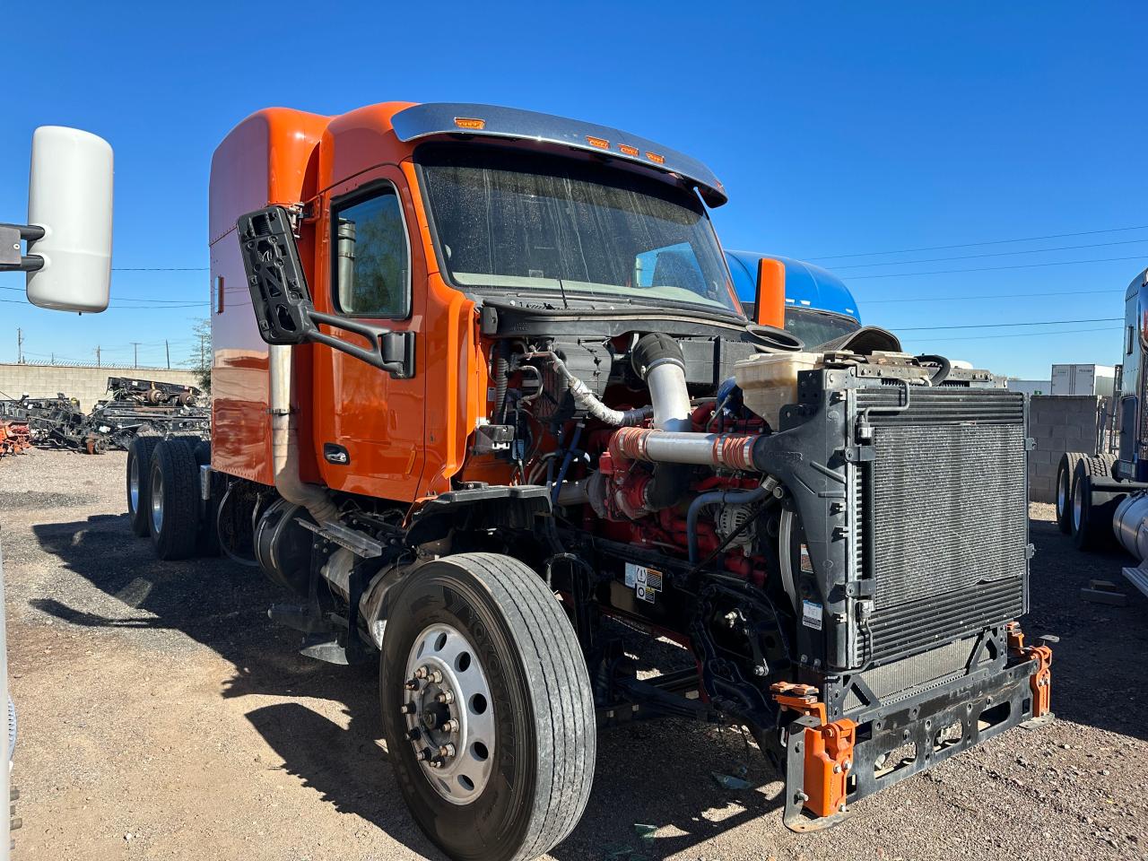 Изображение 1 2018 PETERBILT 567  2018 с VIN 1XPCD49X4JD458898