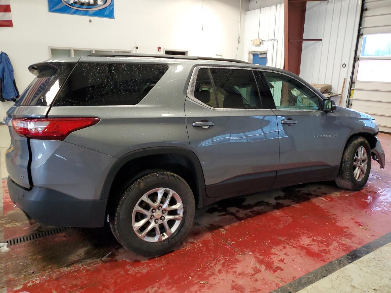 Image 3 of 2019 CHEVROLET TRAVERSE LT 2019 with VIN 1GNEVGKW5KJ274798