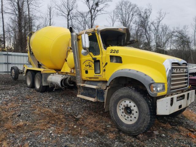 Image 1 of 2018 MACK 700 GU700 2018 with VIN 1M2AX04C4JM039586