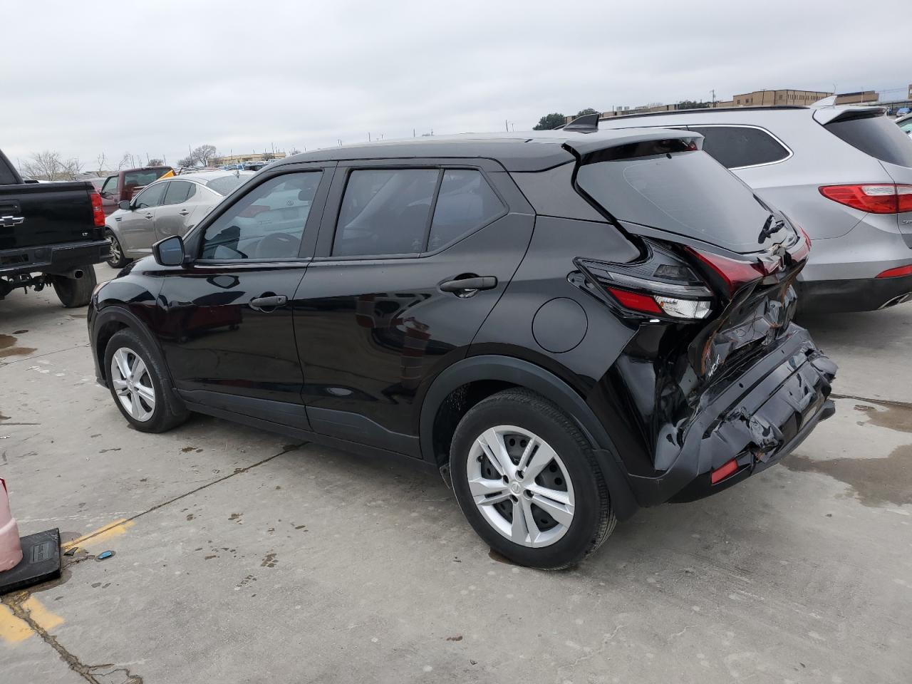 Obraz 2 z 2021 NISSAN KICKS S 2021 z VIN 3N1CP5BV8ML497826
