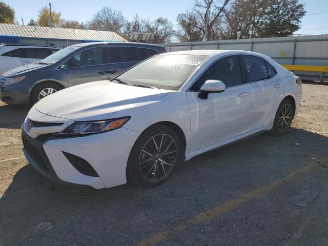 Image 1 of 2018 TOYOTA CAMRY L 2018 with VIN 4T1B11HK2JU612918