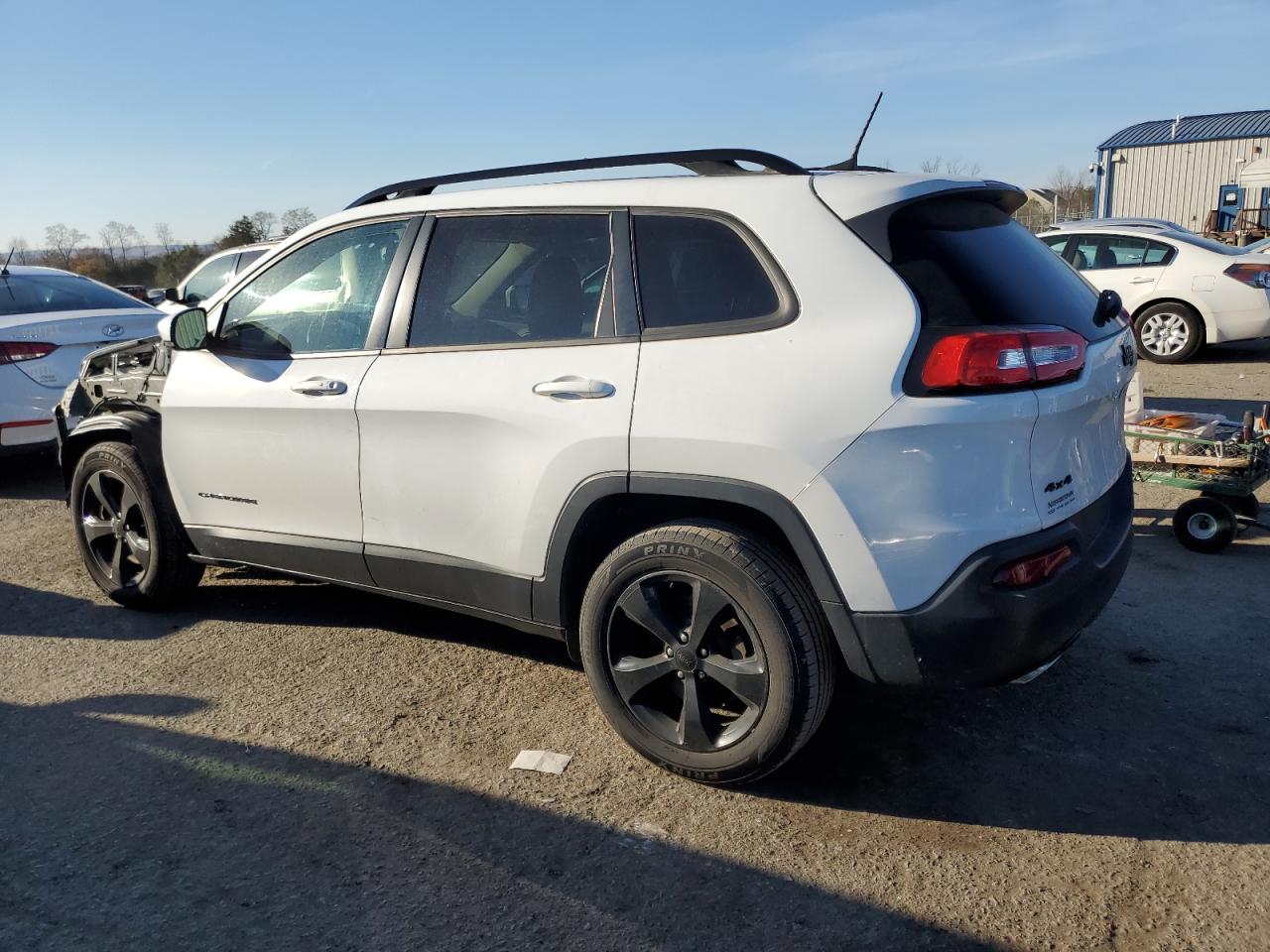 Image 2 of 2017 JEEP CHEROKEE LIMITED 2017 with VIN 1C4PJMDS5HW569515