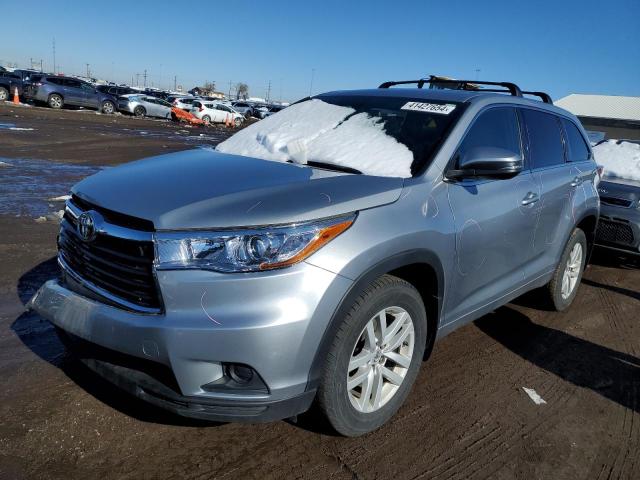 Image 1 of 2015 TOYOTA HIGHLANDER LE 2015 with VIN 5TDBKRFHXFS192294