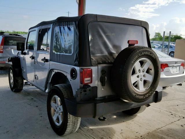 Obraz 3 z 2016 JEEP WRANGLER UNLIMITED SPORT 2016 z VIN 1C4BJWDG5GL176163